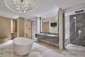 Le Meridien Kota Kinabalu