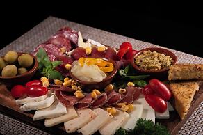 Patios de Cafayate - Wine Hotel & Restaurant