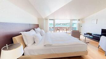 Ajia Hotel - Special Class