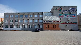Ryan Johnson Hotel