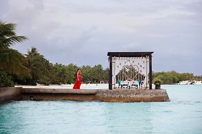 Sheraton Maldives Full Moon Resort & Spa