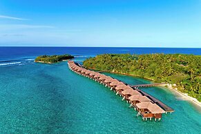 Sheraton Maldives Full Moon Resort & Spa