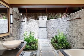 Sheraton Maldives Full Moon Resort & Spa