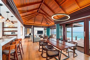 Sheraton Maldives Full Moon Resort & Spa