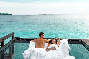 Sheraton Maldives Full Moon Resort & Spa