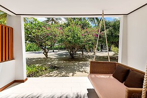 Sheraton Maldives Full Moon Resort & Spa