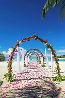 Sheraton Maldives Full Moon Resort & Spa