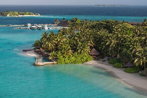 Sheraton Maldives Full Moon Resort & Spa