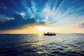Sheraton Maldives Full Moon Resort & Spa