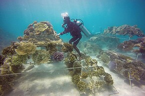 Sheraton Maldives Full Moon Resort & Spa