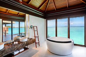 Sheraton Maldives Full Moon Resort & Spa