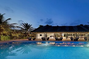 Sheraton Maldives Full Moon Resort & Spa