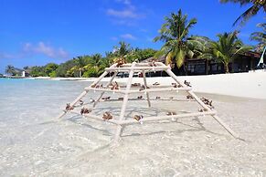 Sheraton Maldives Full Moon Resort & Spa