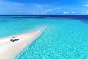 Sheraton Maldives Full Moon Resort & Spa