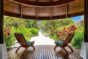 Sheraton Maldives Full Moon Resort & Spa