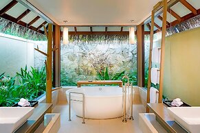 Sheraton Maldives Full Moon Resort & Spa