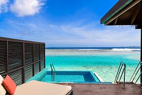 Sheraton Maldives Full Moon Resort & Spa