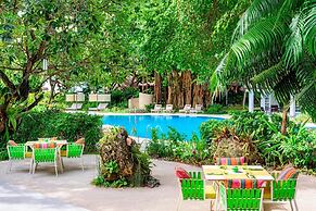 Sheraton Maldives Full Moon Resort & Spa