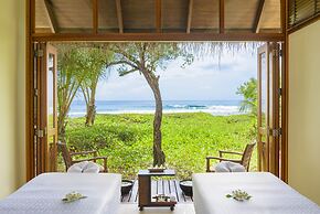 Sheraton Maldives Full Moon Resort & Spa