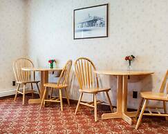 Econo Lodge Cuba I-86