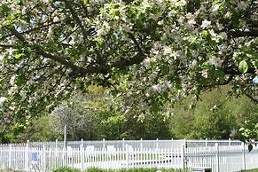 Coast Village Inn & Cottages