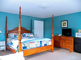 Coast Village Inn & Cottages