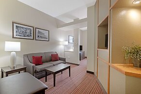 Best Western Plus Bradbury Inn & Suites