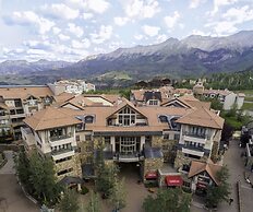 Fairmont Heritage Place, Franz Klammer Lodge