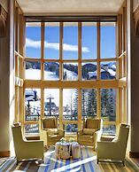 Fairmont Heritage Place, Franz Klammer Lodge