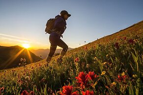 Fairmont Heritage Place, Franz Klammer Lodge