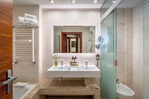 Barceló Granada Congress