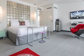 Kube Hotel Paris