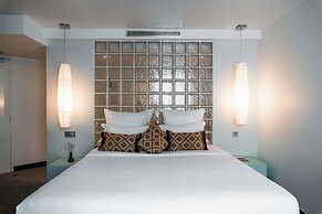 Kube Hotel Paris