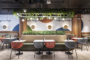 Holiday Inn Dandenong by IHG