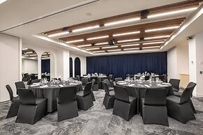 Holiday Inn Dandenong by IHG