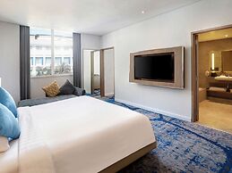 Novotel Jakarta Mangga Dua Square Hotel