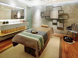 Novotel Jakarta Mangga Dua Square Hotel