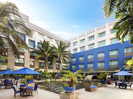 Novotel Jakarta Mangga Dua Square Hotel