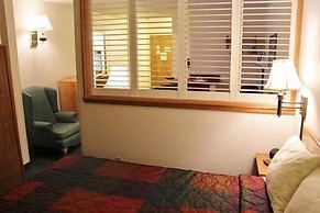 Colstrip Inn & Suites