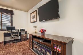 Colstrip Inn & Suites
