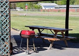 Colstrip Inn & Suites