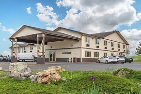 Colstrip Inn & Suites