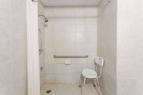 Super 8 by Wyndham Hardeeville/Savannah North