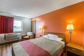 Motel 6 Percival, IA