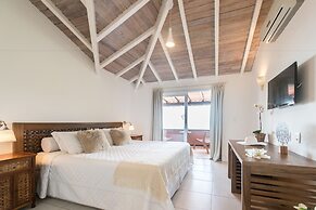 La Pedrera Small Hotel & Spa