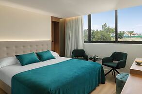 St. George Beach Hotel & Spa Resort