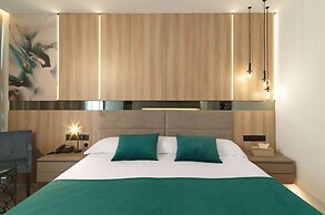 St. George Beach Hotel & Spa Resort