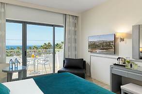 St. George Beach Hotel & Spa Resort