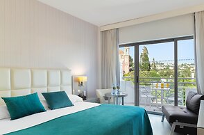 St. George Beach Hotel & Spa Resort