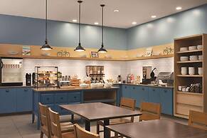 Country Inn & Suites by Radisson, St. Charles Historic District